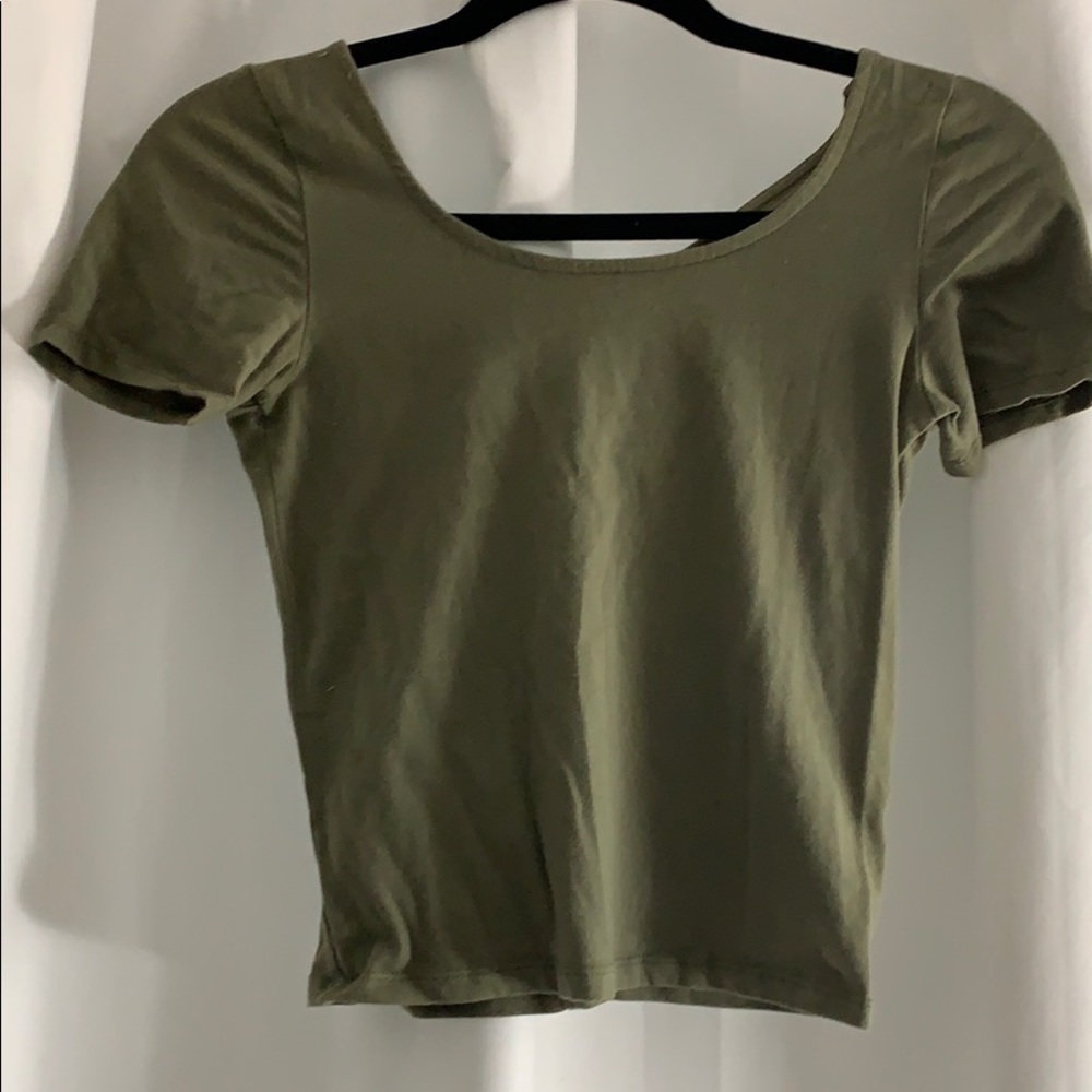 Super cute crop top crossed in the back